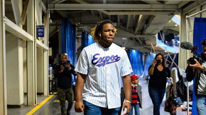 vlad-jr-wears-dads-expos-jersey.jpg